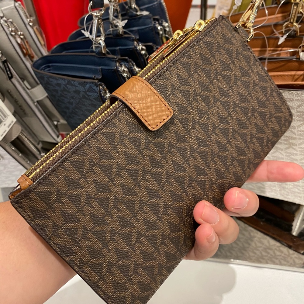 Wallet - Picture 2 of 4
